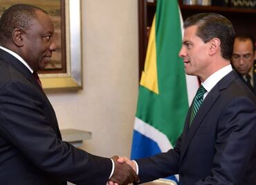 EPN sostuvo reunión con el vicepresidente de Sudáfrica