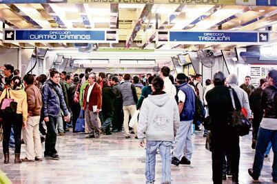 Se disparan los robos a usuarios del Metro