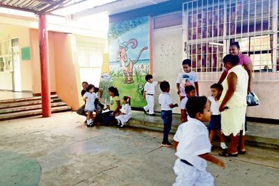 “No se vale que nos persigan por querer regresar a clases”