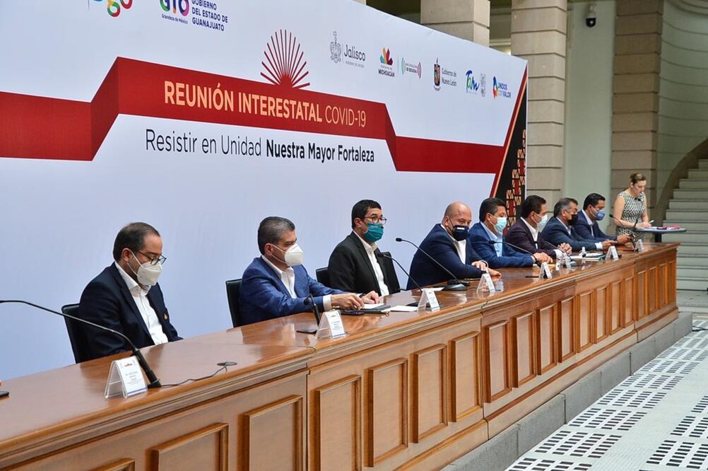 Lo mandatarios se reunieron ayer en Chihuahua para hablar sobre la pandemia del Covid-19 y allí realizaron el anuncio. Foto: Especial