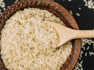 Cómo identificar el "arroz plástico" del original