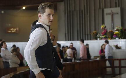 Señalan a Alexander Acha como rival de Itatí Cantoral por rapearle a la Virgen