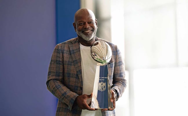 Emmitt Smith confía que Dak Prescott "es el quarterback ideal" para los Cowboys