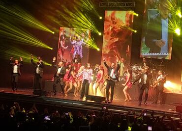 Grupo Super Lamas arma baile de nostalgia en el Metropólitan por sus 44 años de trayectoria