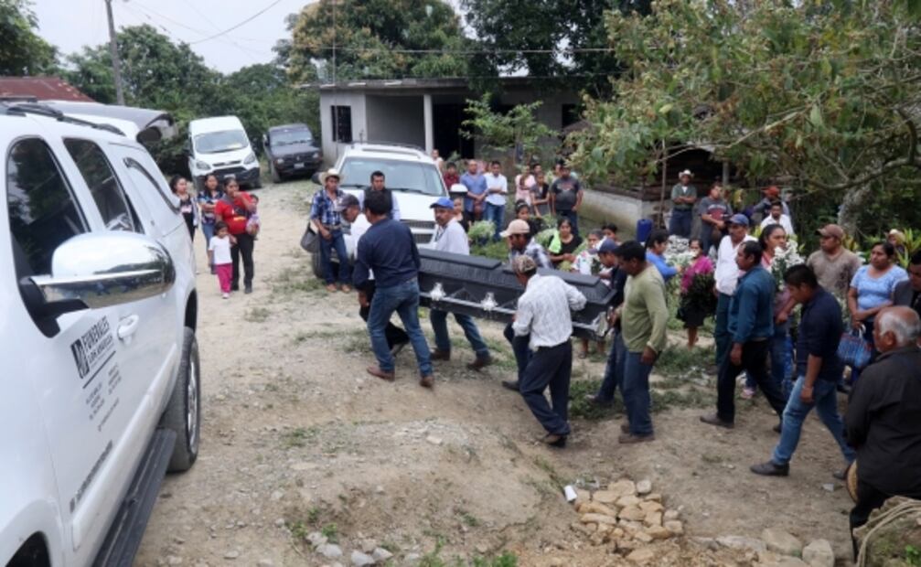Dan último adiós a Verónica, niña de 14 años asesinada en Puebla