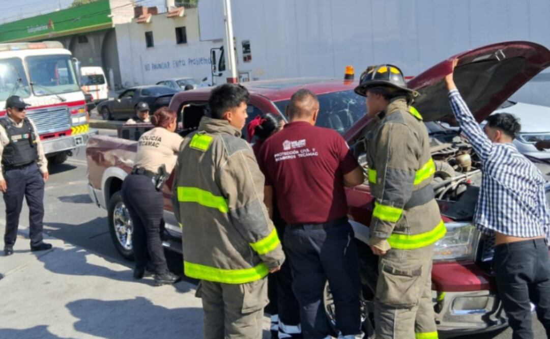 Peregrinos sufren accidente en la México-Pachuca por explosión de cohetes (10/12/2024). Foto: Especial