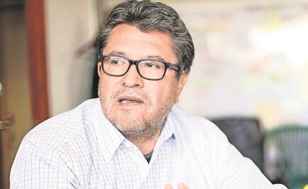 Monreal evade preguntas y miente sobre contratos: ONG