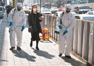 Pronostican freno de infecciones por coronavirus para finales de marzo