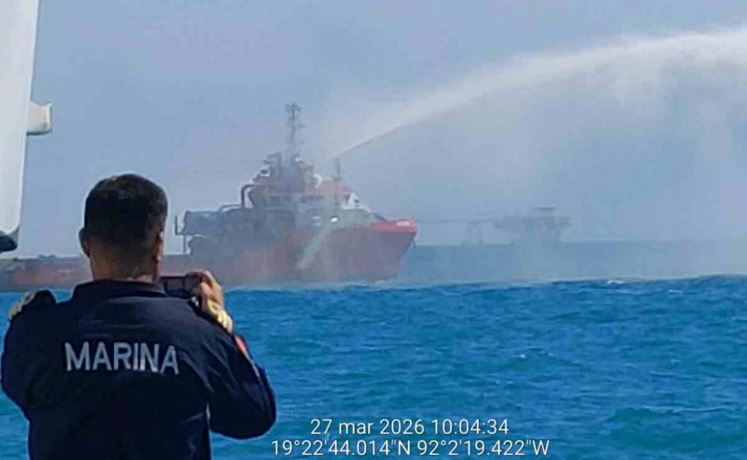 El Grupo Interinstitucional informó que se mantiene un estado de fuerza de más de 3 mil elementos que atienden derrame de combustibles en el Golfo / Foto: Especial