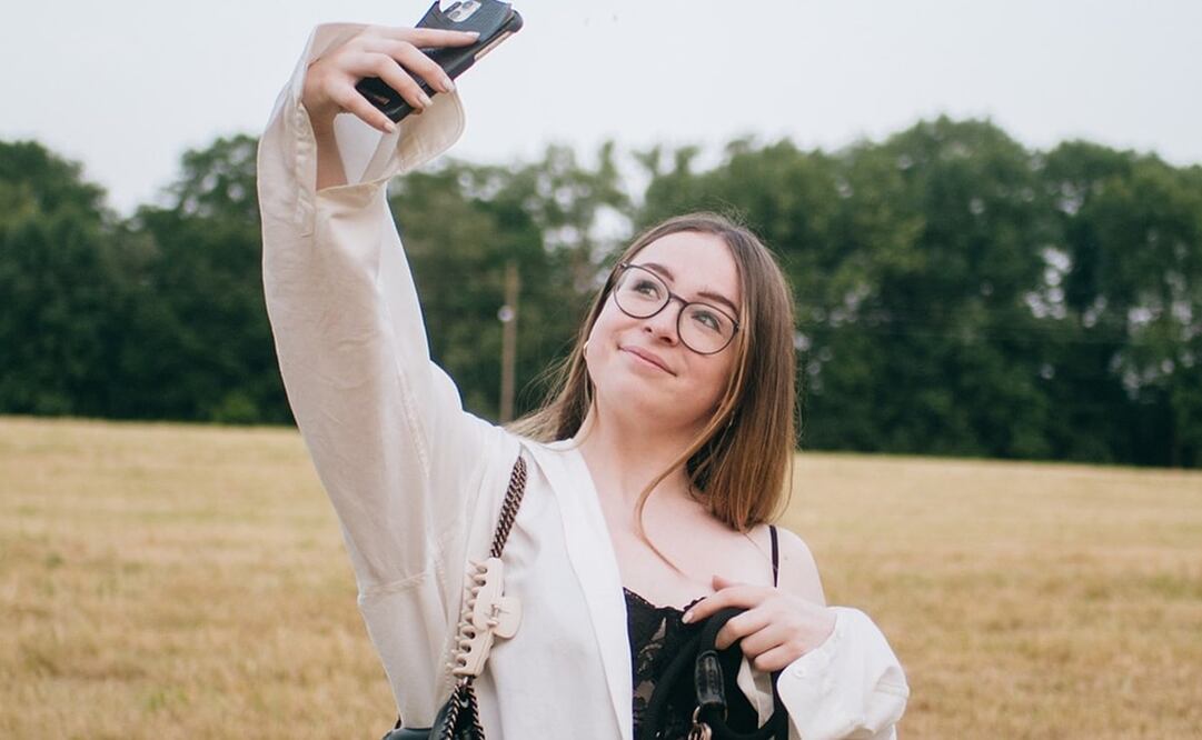 De acuerdo con la RAE, un influencer es aquella persona que tiene la capacidad de persuadir a otras. Foto: Pixabay