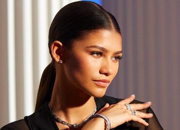 ¿Es de compromiso? El espectacular anillo con diamante de Zendaya