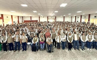 Ariadna Montiel sostiene encuentro con Servidores de la Nación en Monterrey; destaca su “compromiso y dedicación”