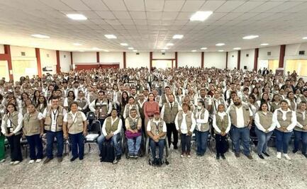 Ariadna Montiel sostiene encuentro con Servidores de la Nación en Monterrey; destaca su “compromiso y dedicación”