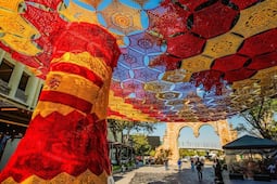 Visita el impresionante cielo tejido mundialista de Zapopan