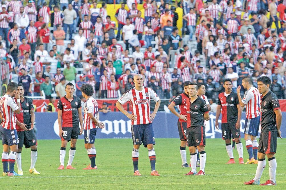 La Liga MX atendió las recomendaciones de Protección Civil y lo mejor fue suspender el encuentro hasta que el meteoro haya pasado (ARCHIVO. EL UNIVERSAL)
