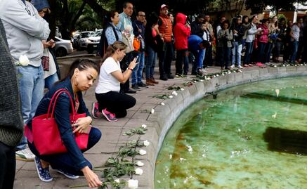 Rinden homenaje a víctimas del terremoto en la CDMX