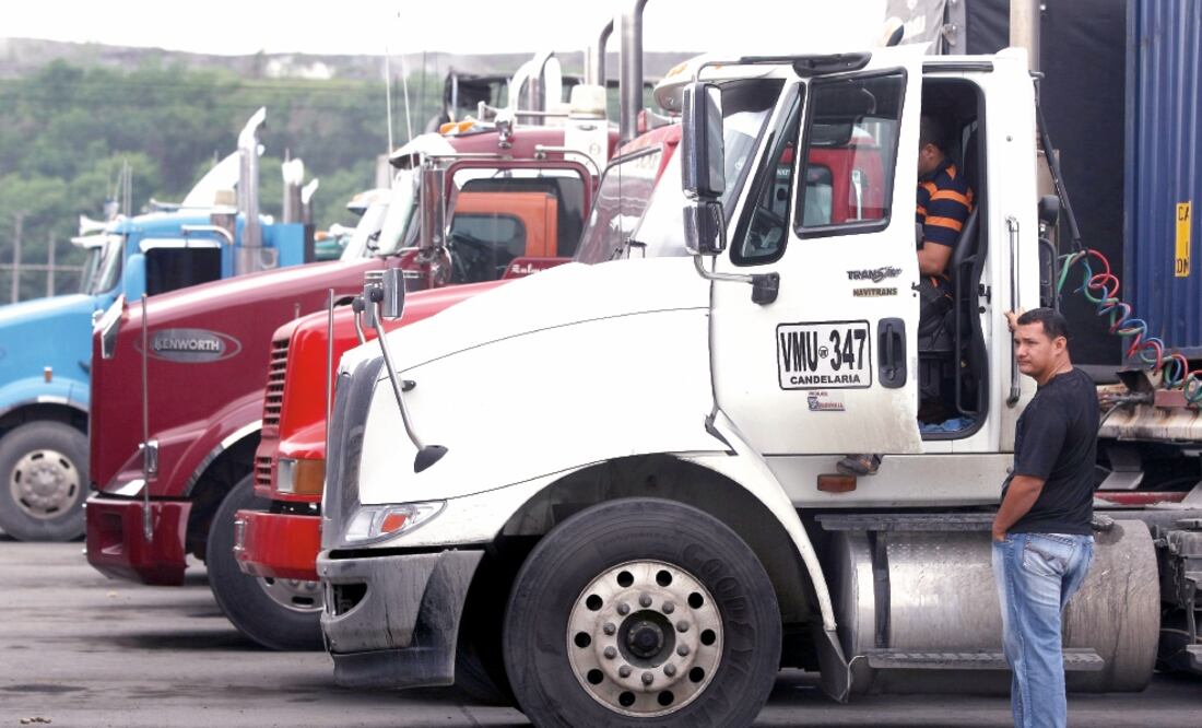El incremento de robos ocurre en este último bimestre del año, cuando los autotransportistas mueven más mercancías, sobre todo la desplazan hacia los almacenes, centros comerciales y puntos de venta. Foto: Archivo / EL UNIVERSAL