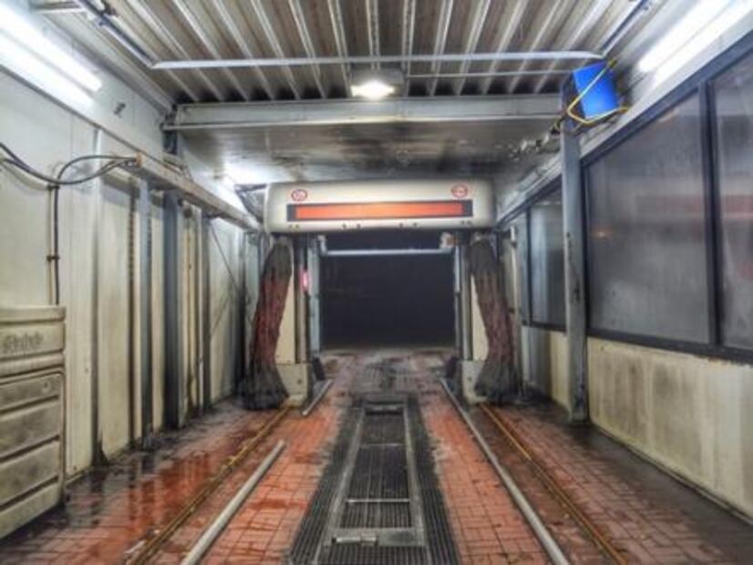 ¿En qué consiste el servicio de lavado y engrasado?