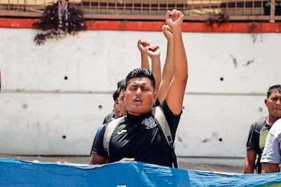 Ayotzinapa “estuvo a punto de desaparecer”