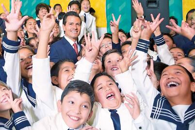 Peña advierte a la CNTE: sin clases no habrá diálogo