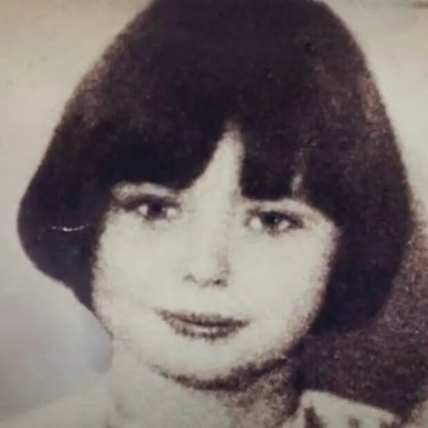 La historia de Mary Bell, la asesina psicópata de 11 años que horrorizó a un país con sus crímenes
