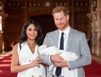 Este es el vestido de Meghan Markle para presentar a su bebé