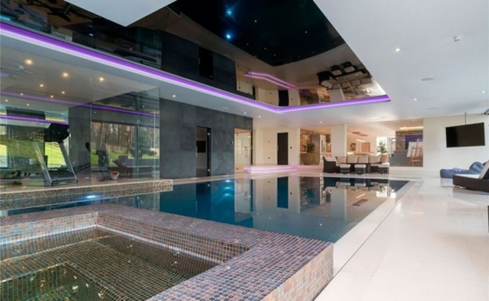 Así es la lujosa mansión de Cristiano Ronaldo en Manchester 