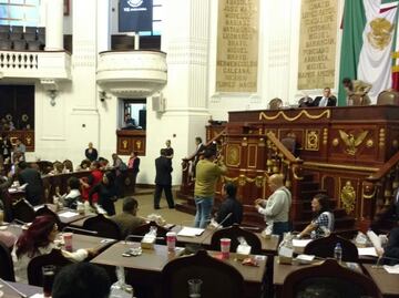 Aprueban presupuesto 2018 para CDMX; dan 8 mil 792 millones a reconstrucción