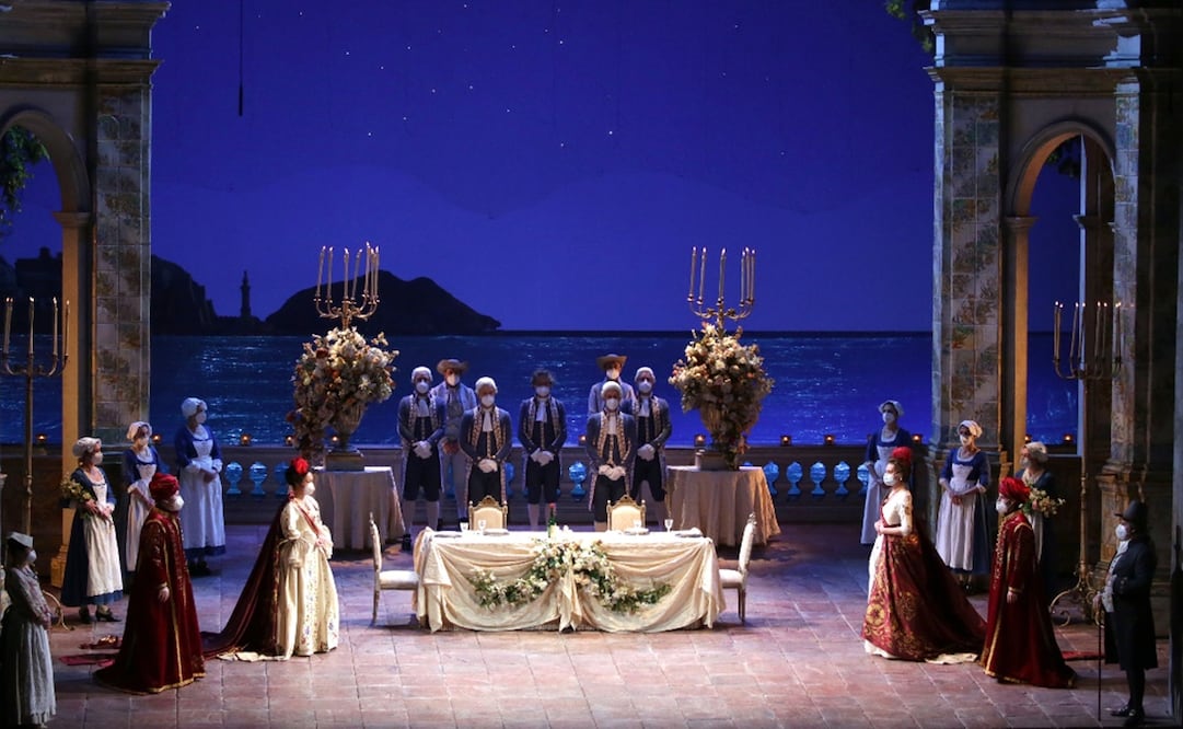 El 46% de los encuestados afirmó que no se sentiría cómodo yendo a un concierto durante los próximos meses de 2021. Foto: EFE/Teatro alla Scala