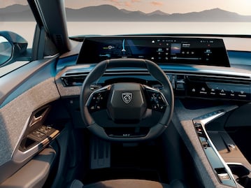 El nuevo interior de Peugeot incluye una pantalla curva