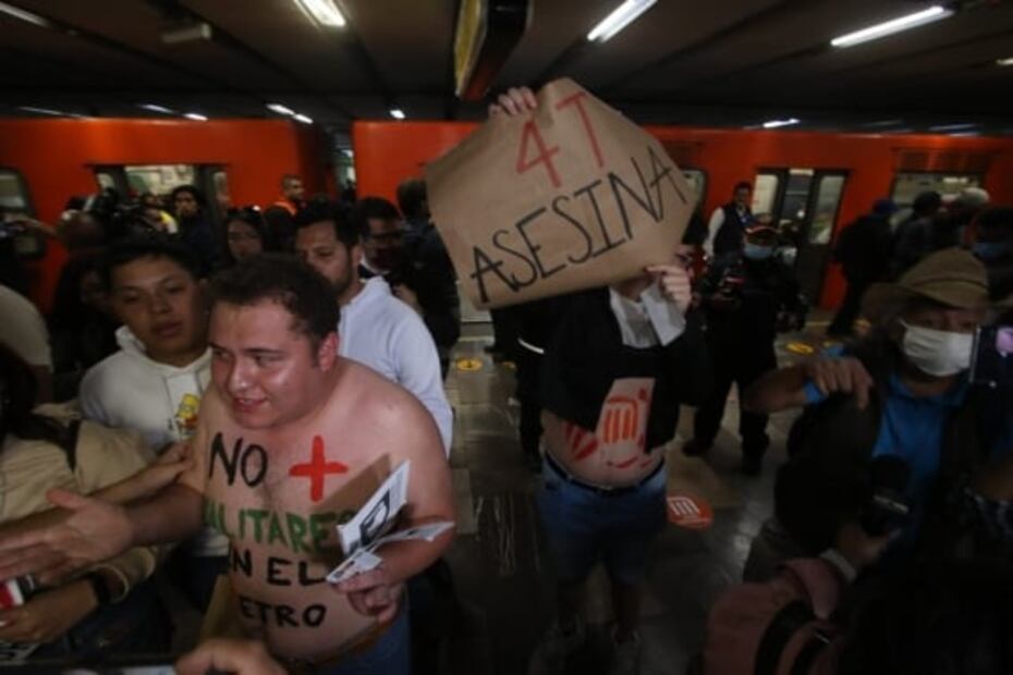 VIDEO: “No son accidentes es el Estado”, jóvenes perredistas protestan contra GN en el Metro