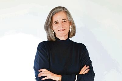 “A mis 70 años me pregunto ¿qué es la escritura?”: Mónica Lavín