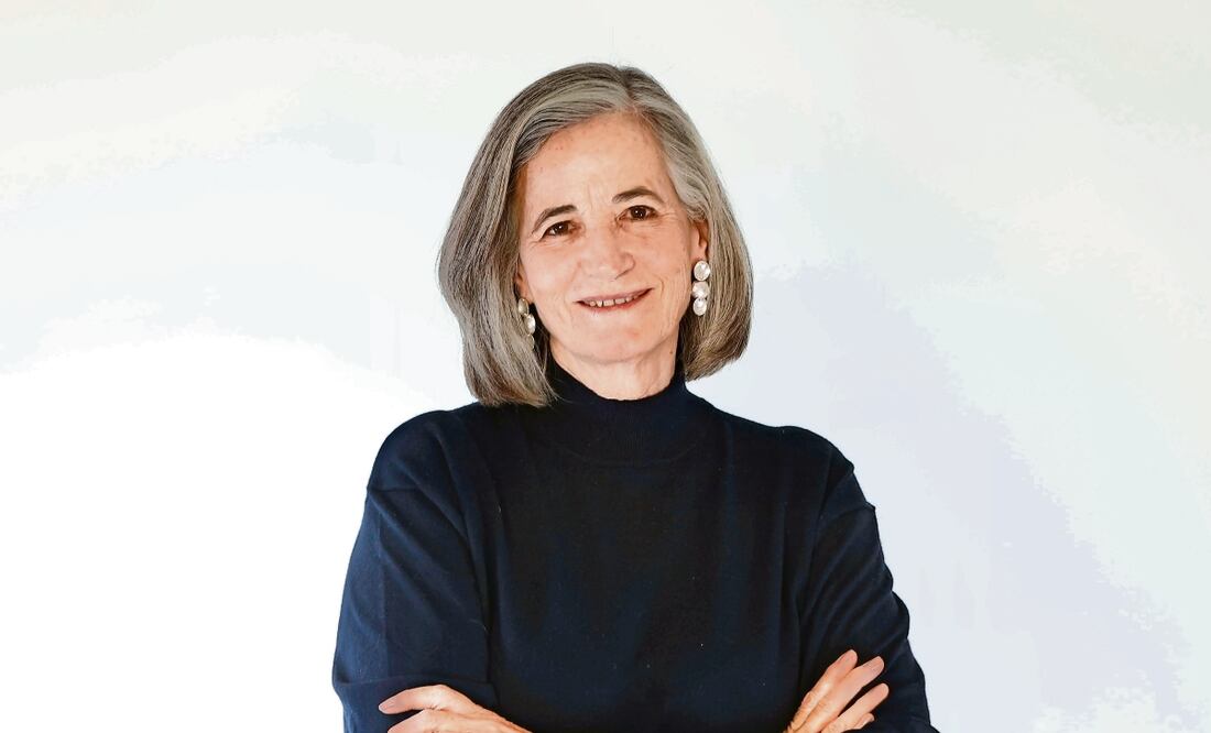 Entrevista con Mónica Lavín Berenice Fregoso / EL UNIVERSAL