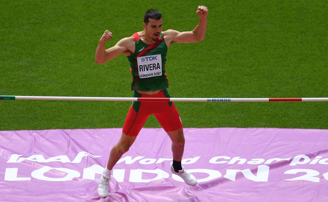 El atleta Edgar Rivera en un evento deportivo en Londres. Foto: AFP PHOTO / Glyn KIRK, archivo