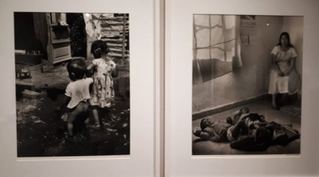 Rodrigo Moya, el fotógrafo humanista que presenta las metáforas de la periferia