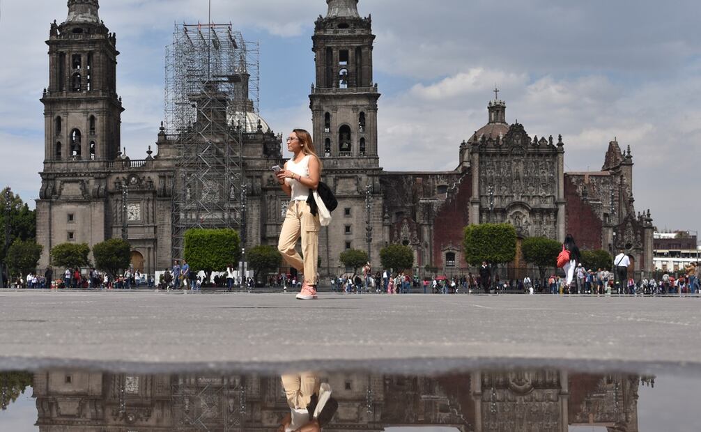 Recorrido por el Zócalo capitalino derivado de la peatonalización del área. Foto: Eduardo Castañeda/EL UNIVERSAL.