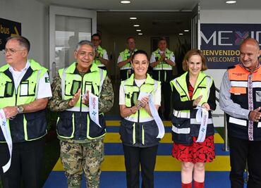 Claudia Sheinbaum inaugura el módulo 11 del AICM; Raymundo Pedro Morales, titular de Semar, la acompaña