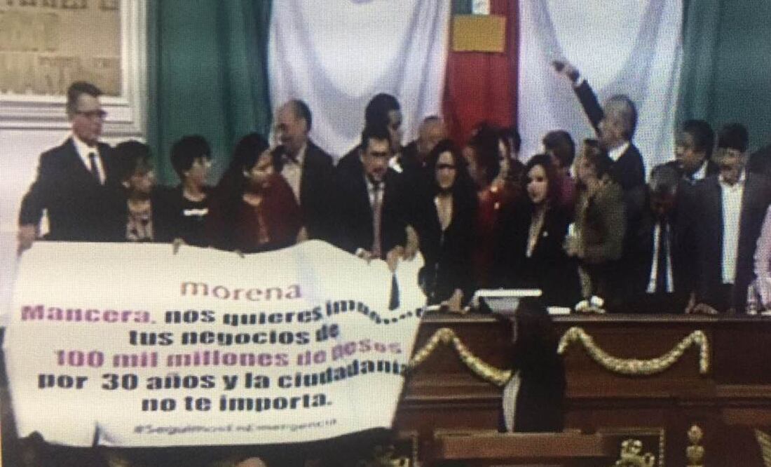 Arman gresca en la ALDF; reclamos, jalón de cabellos y golpes...