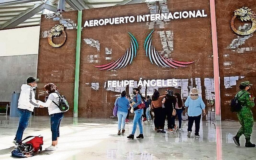Si una aerolínea controla el aeropuerto habrá una “ventaja en la provisión de los servicios aeroportuarios”, opina la Cofece.