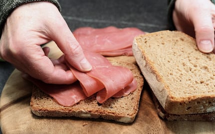 Qué pasa si te comes la baba blanca del jamón