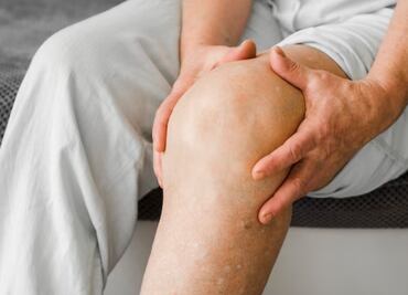 Día Mundial contra el dolor: 4 ejercicios para aliviar el malestar en las rodillas