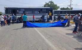 En su tercer día de protestas, Sección 22 del SNTE bloquea principales carreteras de Oaxaca; autoridades no presentaron una respuesta formal a sus demandas 