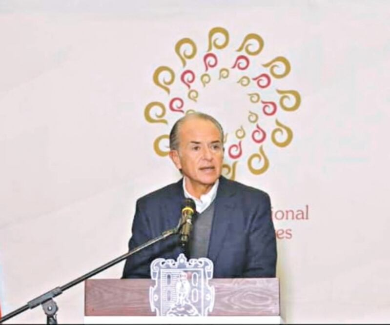 El gobernador Juan Manuel Carreras informó que se realizó la prueba de Covid-19 el viernes y resultó negativo. Foto: Especial