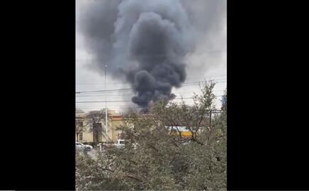 Autoridades responden al incendio de un edificio de tres pisos en Austin, Texas