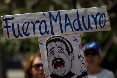 Oposición venezolana exige en las calles la renuncia de Maduro