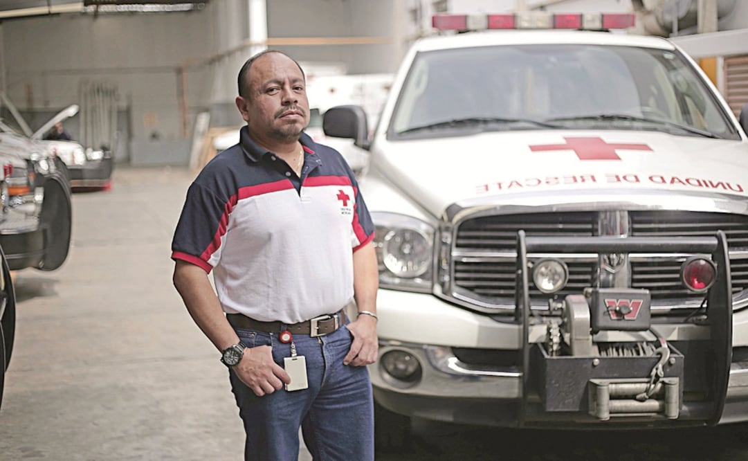 Marco Antonio Franco, subcoordinador de Socorros, junto con nueve compañeros más, en su mayoría radicados en Tamaulipas, estarán este fin de semana en la parte sur de Texas, que ha sido golpeada por inundaciones  Foto: ALEJANDRA LEYVA / EL UNIVERSAL