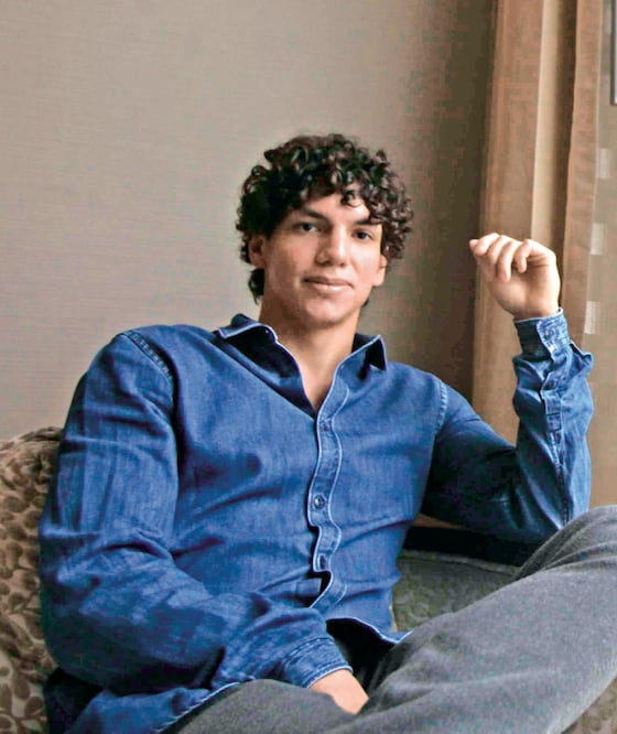 Isaac Hernández es primer bailarín del English National Ballet (JUAN CARLOS REYES GARCÍA. EL UNIVERSAL)