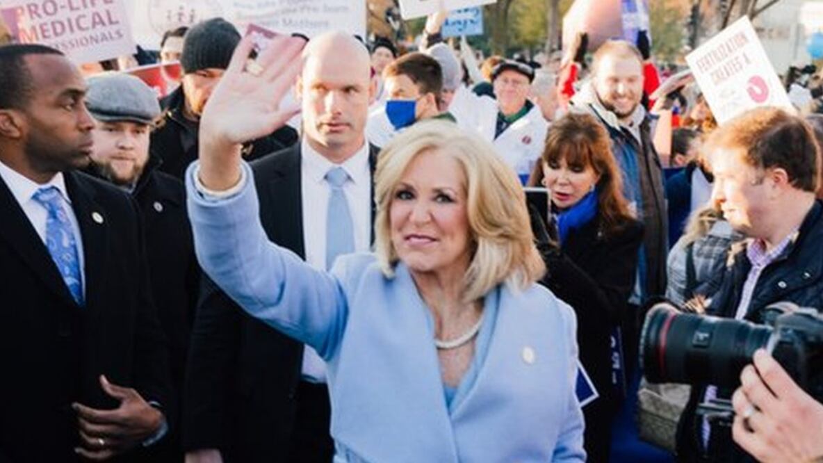 Aborto en EU: Lynn Fitch, la mujer que logró que la Corte Suprema elimine el aborto legal