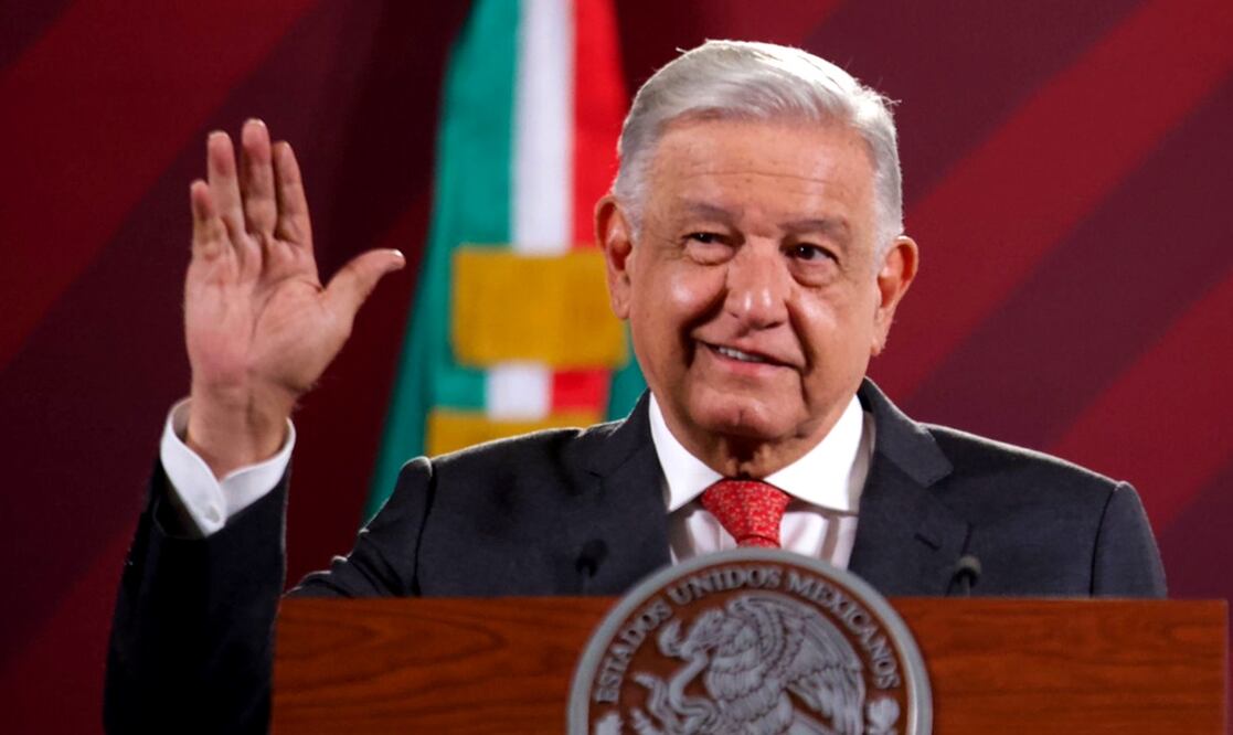 El presidente Andrés Manuel López Obrador salió en defensa de la gestión del gobernador de Morelos, Cuauhtémoc Blanco y aseguró que “es mucho mejor gobernador que Graco Ramírez". Foto: Germán Espinosa