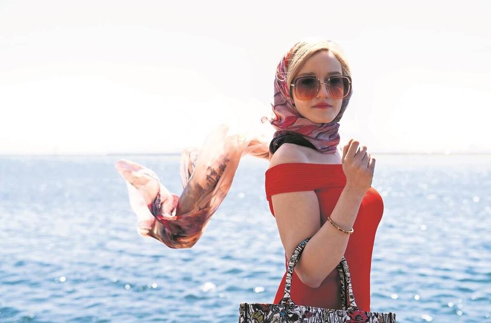 La actriz neoyorquina conoció a Anna Sorokin, para poder interpretar mejor al personaje basado en su historia. Foto: NETFLIX